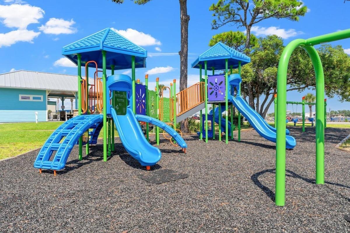 Retreat With Golf Cart And Endless Amenities Holiday home Panama City Beach