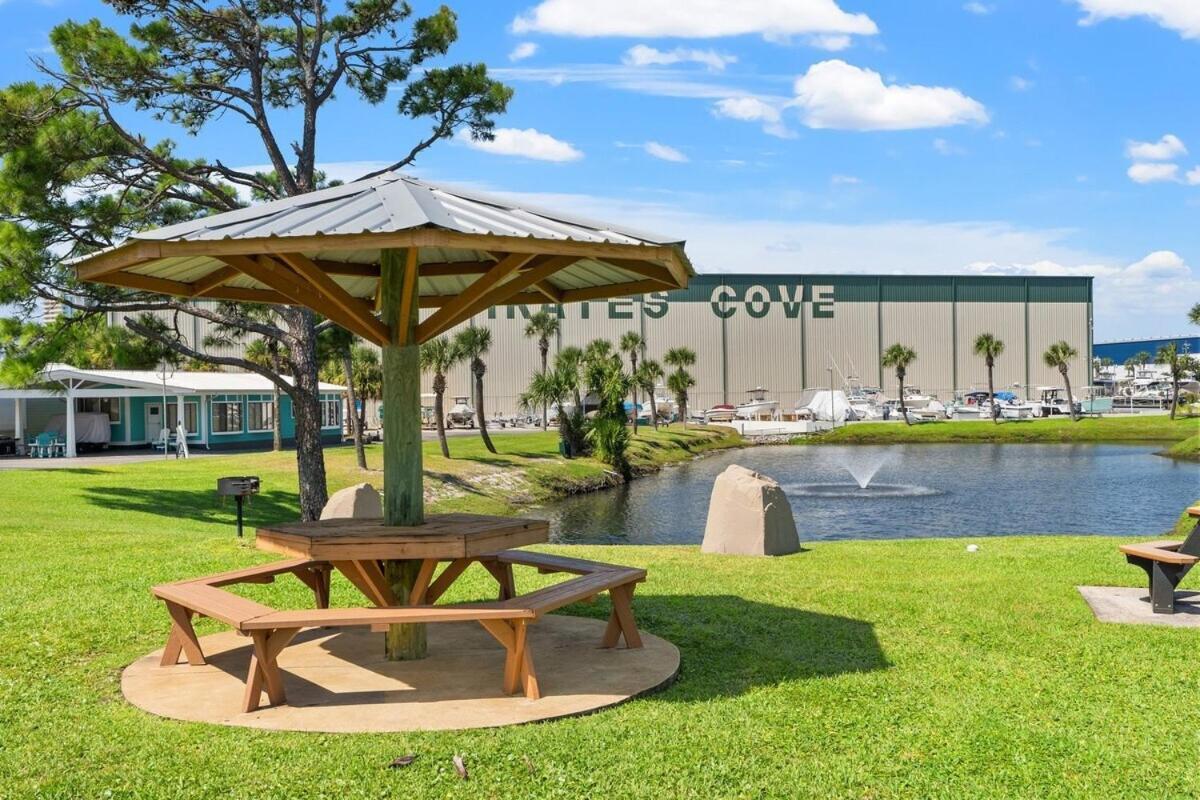 Holiday home Retreat With Golf Cart And Endless Amenities
