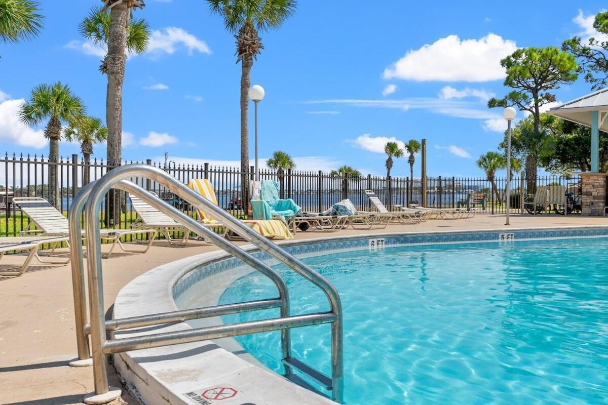 Retreat With Golf Cart And Endless Amenities * Panama City Beach