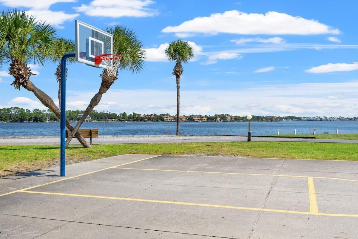 Retreat With Golf Cart And Endless Amenities Holiday home